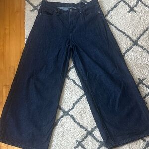 Gap Baggy Mid Rise Wide Leg Jeans.  Sz 10/30